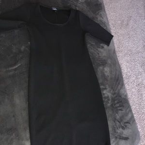Black 3 quarter sleeved dress